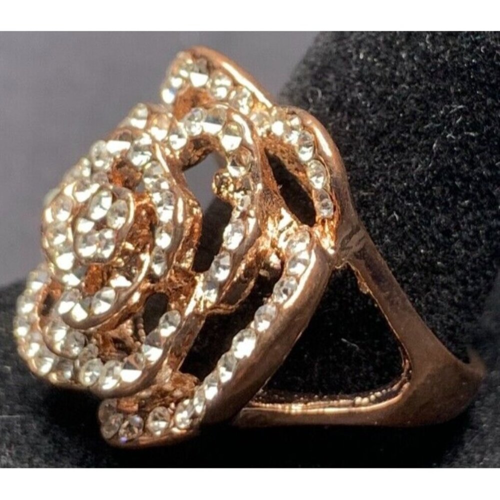 Vintage Antique Gold Tone Flower Floral Rhinestone Ring - Size 8